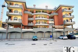 Appartamento di 99 m² con 3 locali e box auto a Ap