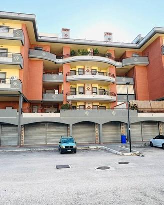 Appartamento di 99 m² con 3 locali e box auto a Ap