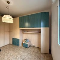 Armadio per camera/studio con comodino