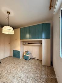 Armadio per camera/studio con comodino