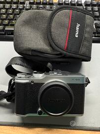 Fujifilm xm-1 mirrorless