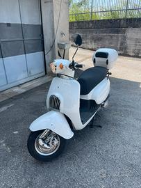 Scooter Daelim besbi 124cc. 0 km