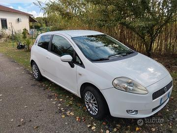 macchina grande punto