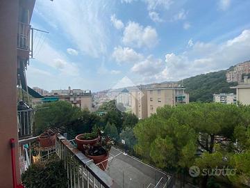 4 LOCALI A GENOVA