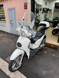Aprilia Scarabeo 125 - 2013 - PERMUTE