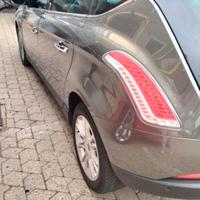 lancia musa 1.4 turbo gpl