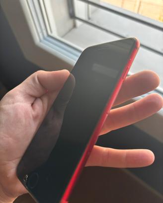 iPhone SE da riparare