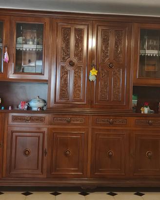 Mobile/credenza con vetrina