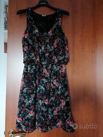 vestito estivo sbracciato con pizzo 