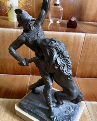 Statue