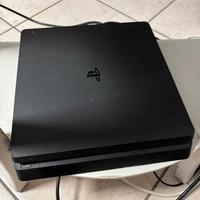 Playstation 4 slim + 4 controller + giochi