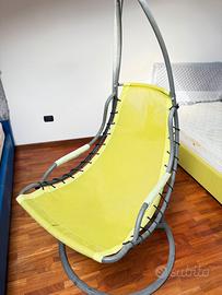 Dondolo/Poltrona sospesa con struttura verde