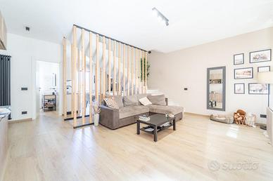 VILLA A SCHIERA A MONTEROTONDO