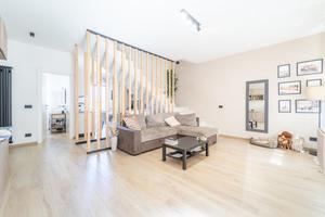VILLA A SCHIERA A MONTEROTONDO