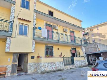 CASTELLANA: APPARTAMENTO P. TERRA CON ESTERNO