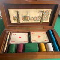 Tris in legno, 2 pz carte da gioco, 1 pz portasig