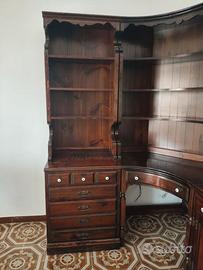 Libreria antica in legno