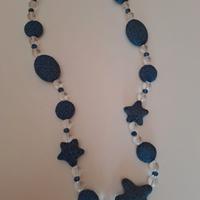 Collana con pietre i lava