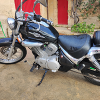 Suzuki intruder 125