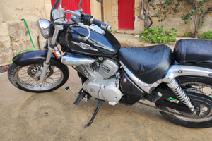 Suzuki intruder 125
