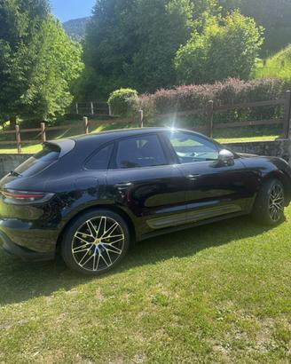 Porsche macan T