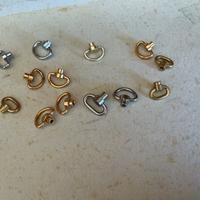 Chiavette per sveglie dorate e argentate