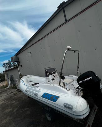 Gommone Sacs S-475 + Mercury 40 cv+ carrello