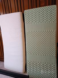 coppia materassi in gommapiuma e lattice