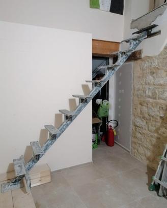 Struttura scala in ferro zincato a caldo