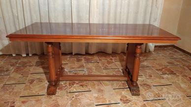 Tavolo in legno
