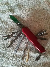 Coltellino multifunzione