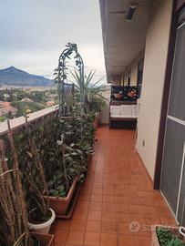 Attico con p.auto riservato e vista mare T.Natale