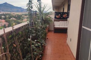 Attico con p.auto riservato e vista mare T.Natale