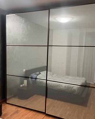 Armadio camera da letto con specchi