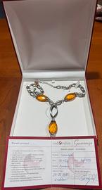 Collana in argento con ambra