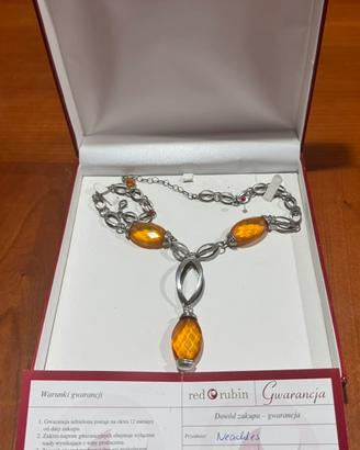 Collana in argento con ambra