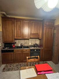 Cucina completa di elettrodomestici