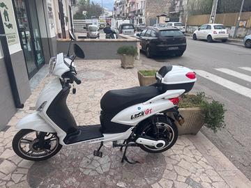 Scooter elettrico 800 watt