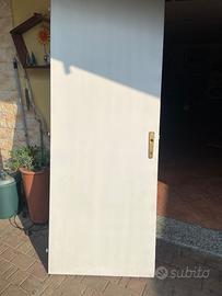 Porta in legno da interno