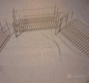 4 Porta CD di metallo grigio