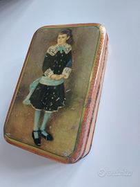 Scatole vintage in latta