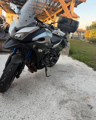 Yamaha tracer 900