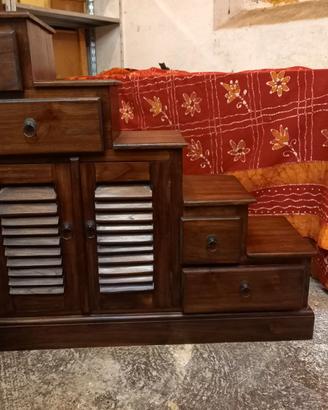 Cassettiera a scaletta in pregiato legno di teak