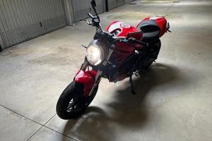 Ducati Monster 821