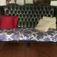 Divano chesterfield