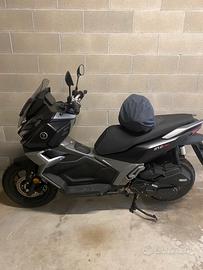 Voge SR1 ADV 125cc