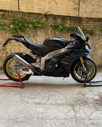 Aprilia RSV4 1100 Factory 2022