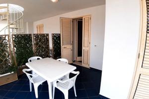 Pescoluse trilo economici posto auto interno