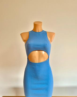 Bershka - vestito corto azzurro con cut out