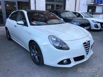Alfa Romeo Giulietta 1.6 JTDm-2 105 CV pelle - tet